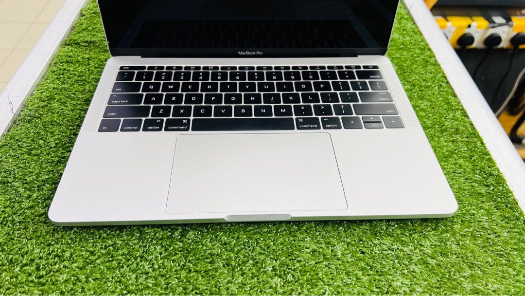 MacBook Pro 2016 promo