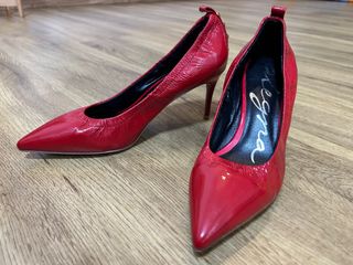 Red heels cheap new arrivals