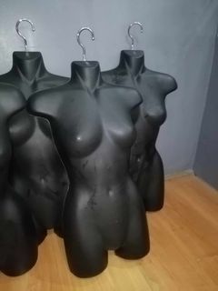 Mannequin clothes hanger