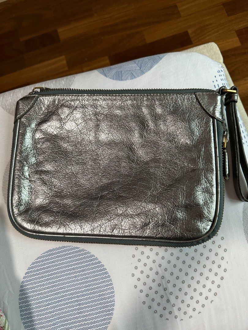 Marc Jacobs clutch bag Women s Fashion Bags Wallets Clutches
