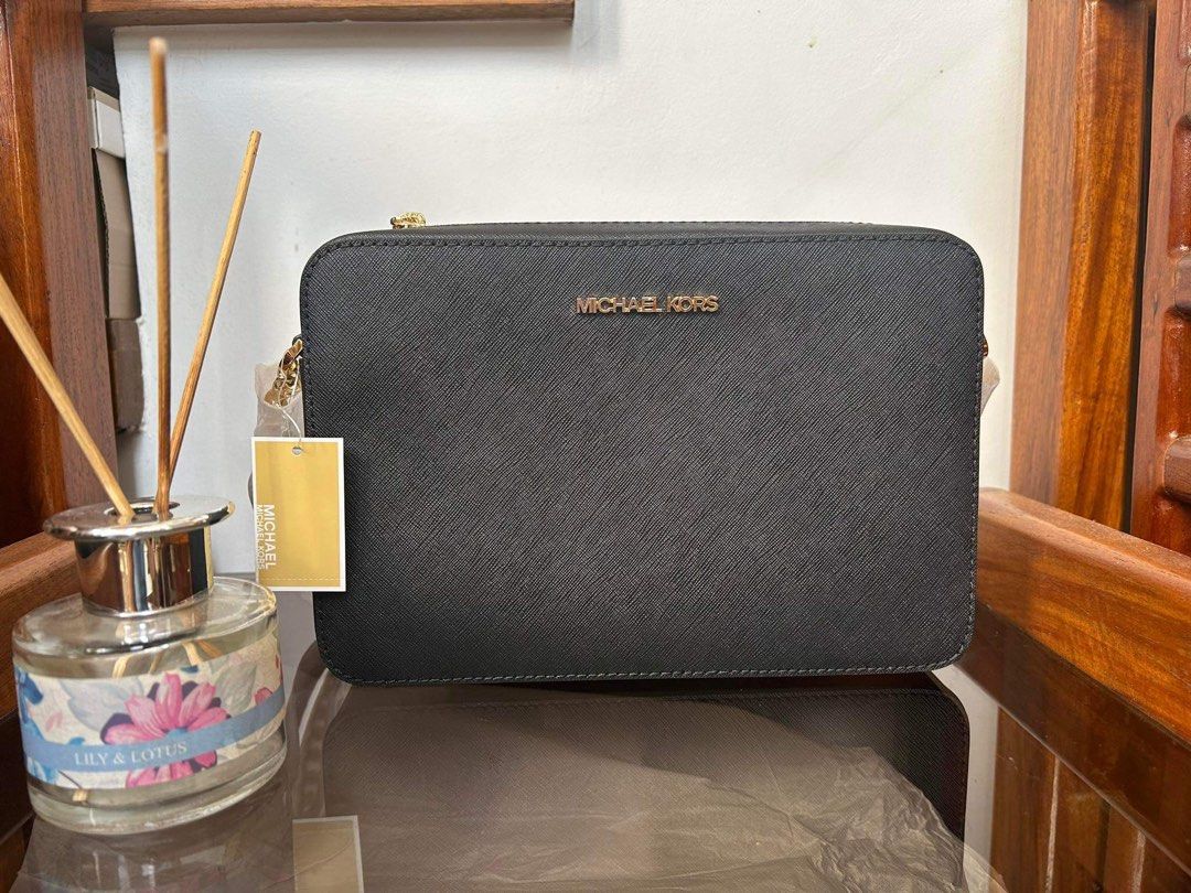 Mk camera bag price shop