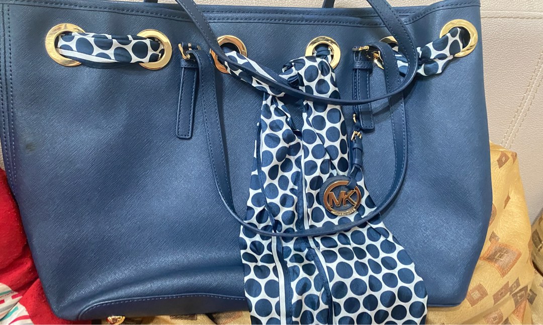 Michael kors jetset scarf Preloved navy mk bonia ks coach bs
