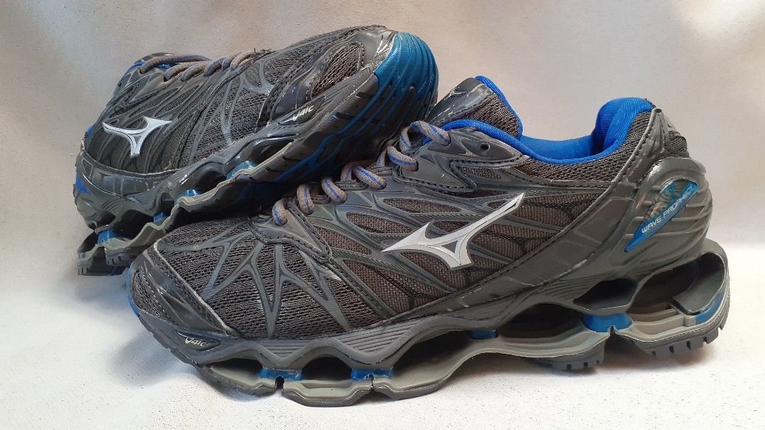 Womens mizuno sales prophecy 7