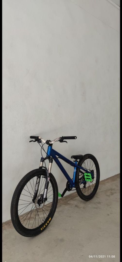 Mongoose dirt best sale jumper