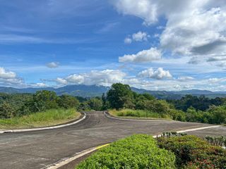 Mountain View Corner lot for sale in The Glades Timberland Heights San Mateo compare Amiya Raya near Batasan Hills Filinvest 2 Quezon City