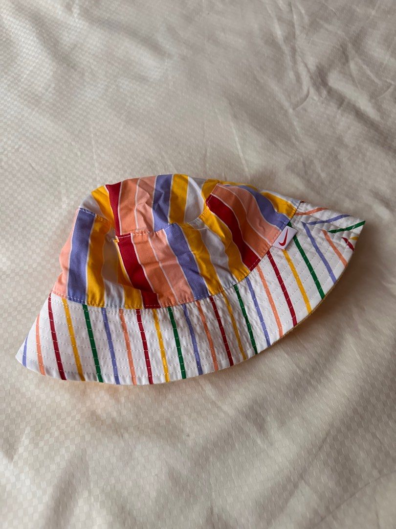 Nike rainbow online cap