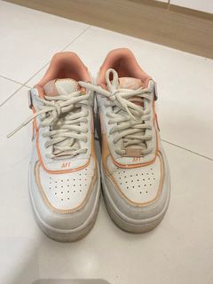 Nike air force one singapore top