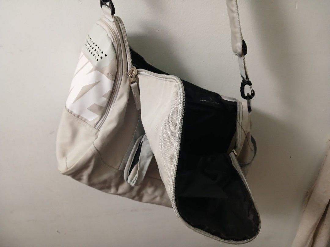 Nike waist deals bag sale