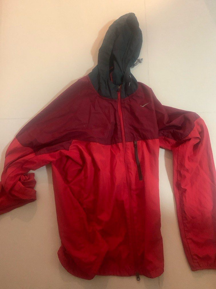 nike jacket Men s Fashion Coats Jackets and Outerwear on Carousell