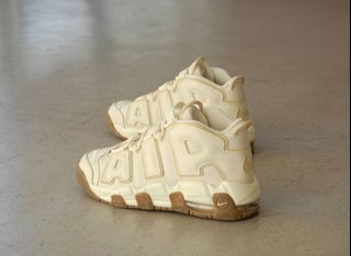 Nike uptempo singapore best sale