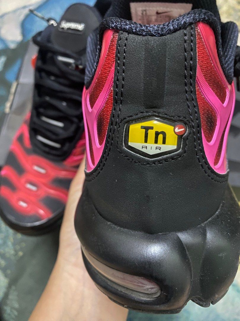Vapormax x supreme sale