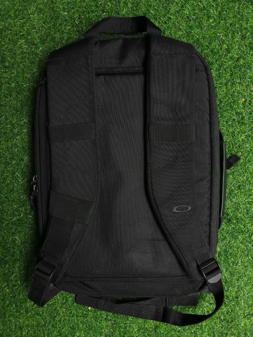 Oakley motion tech 2.0 backpack sales