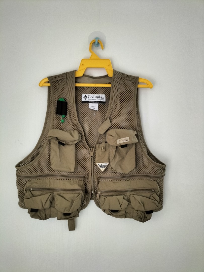 Original Columbia Fishing Vest Jacket, Men's Fashion, Coats, Jackets and  Outerwear on Carousell