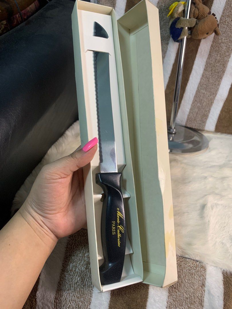 Paris brand long bread knife/slicer (Category: Knives & Chopping Boards) located in Cabanatuan. Submitted by mjluxxejapan (Listing ID 1280651337, Image 2). Description: No lp pls.approx 12”long .all details posted Bnew cond.branded .