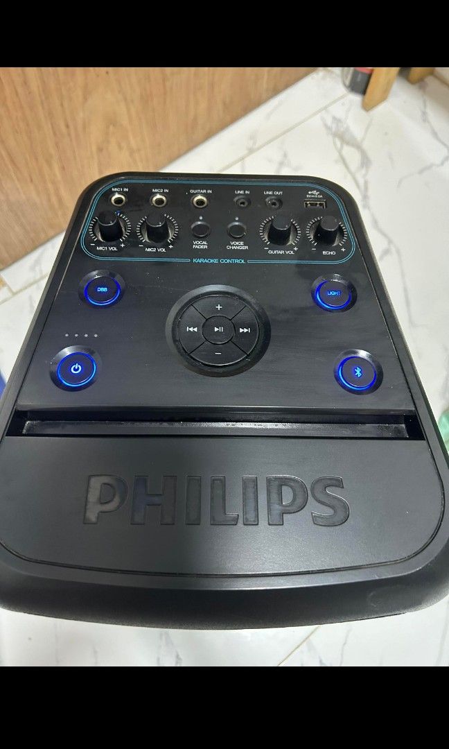 PHILIPS PARTY BOX SPEAKER LEGIT 14 HOURS PLAYING TIME (Category: Soundbars, Speakers & Amplifiers) located in Manila. Submitted by kenzo.kenzo (Listing ID 1280668039, Image 1). Description: PHILIPS PARTY BOX LEGIT SRP SEE PIX RFS: NEEDS FUND SUPER GANDA NG BASS AT TUNOG CHECK SPECS & MODEL FOR INFOS..