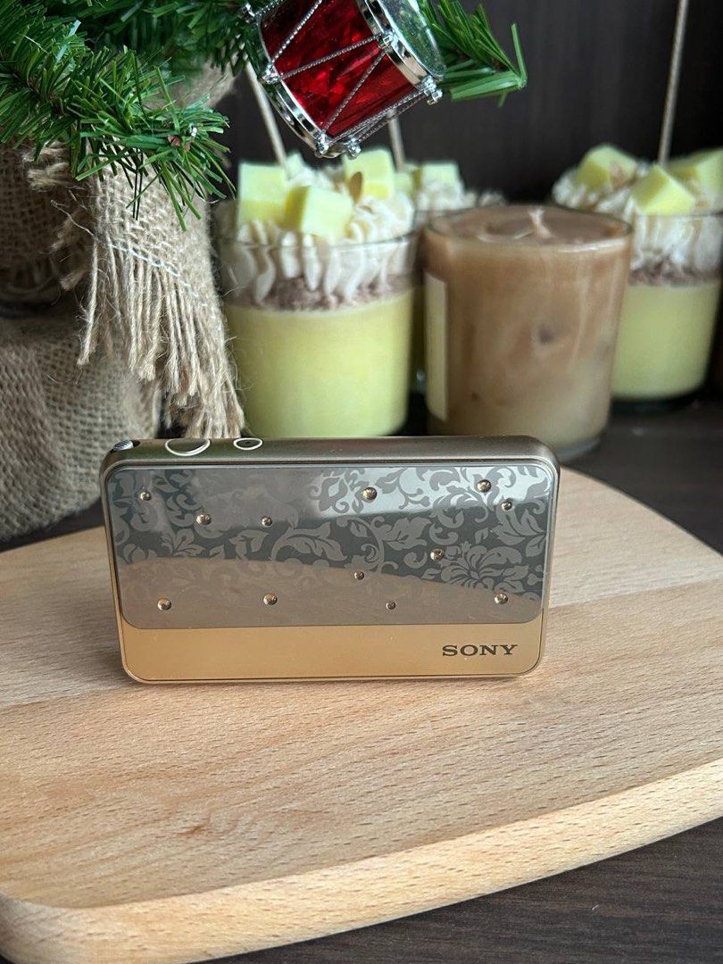 RARE Sony Cybershot DSC T99D Gold, Photography, Cameras on Carousell