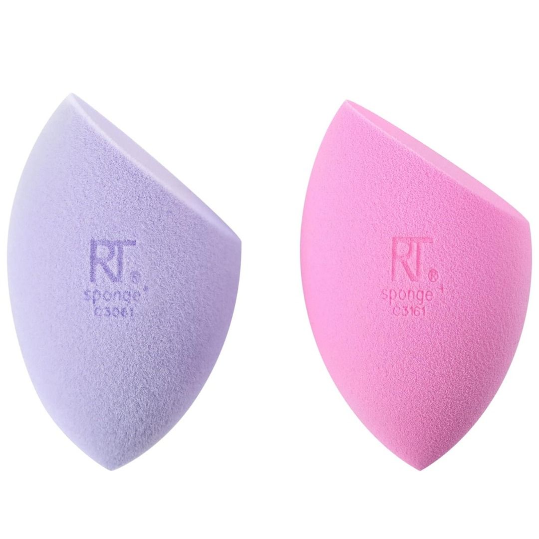REAL TECHNIQUES Miracle Complexion & Powder Sponge (Category: Makeup) located in Quezon City. Submitted by happyfactoryph (Listing ID 1149601434, Image 2). Description: REAL TECHNIQUES Miracle Complexion & Powder Sponge – P1090 (from P2000) ⁣ Product Details: The Miracle Complexion Sponge and the Miracle Powder Sponge work together to give you a complete look. The MCS has microfine pores that help create a seamless base with light coverage using 