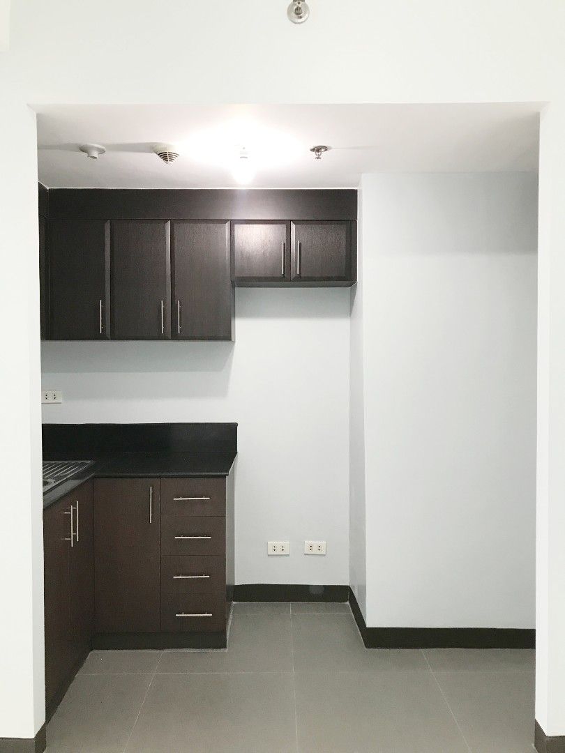 Rent to own units in Manhattan Gardens, City, Cubao, QC