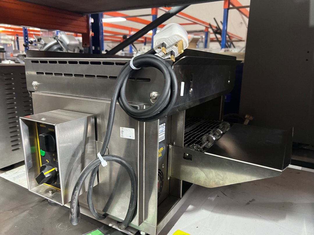 Roller Grill Conveyor Toaster CT3000B, TV & Home Appliances, Kitchen