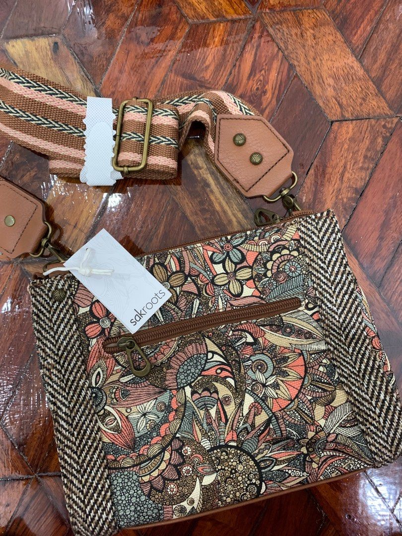 Sakroots crossbody store