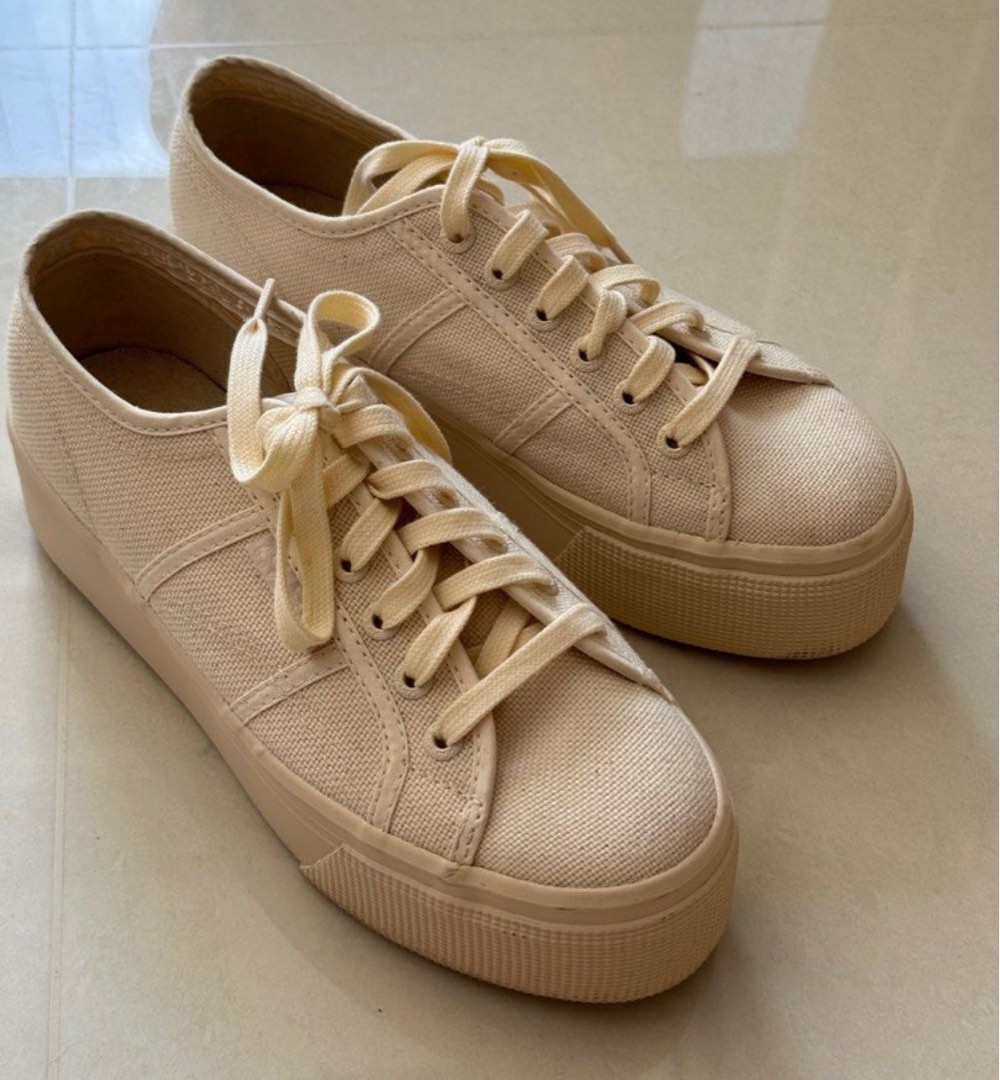 Superga gold sale outlet