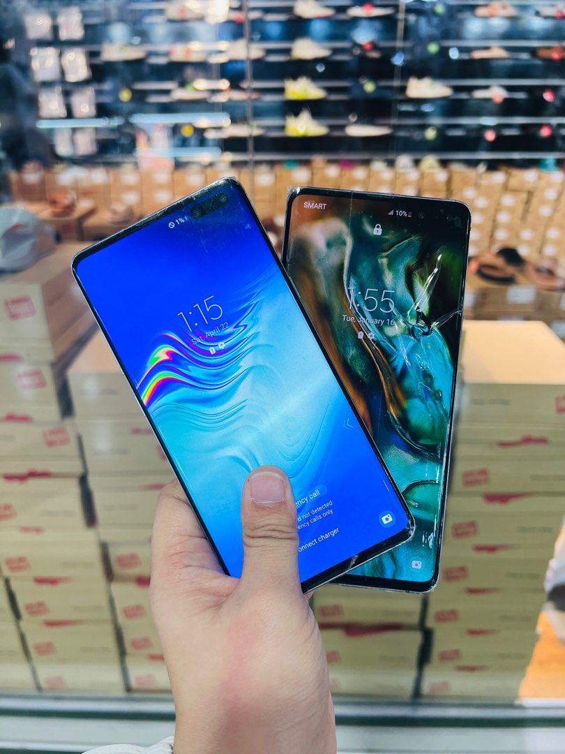 Samsung S10 5G 256gb Single Sim (Category: Samsung) located in San Juan City. Submitted by javedsgadgetshop (Listing ID 1280605536, Image 2). Description: OPEN FOR INSTALLMENT VIA CREDIT CARD/GGIVES & SWAP/TRADE-IN! WE BUY AND SELL ( ANYKINDS OF UNIT BINIBILI PO NAMIN)! Read ❗️Onhand ‼️ Samsung S10 5G •256gb •K Variant •Good batt health •Factory Unlock •95% Smoothness •No hidden issue | No Repaired •100% Authentic | Not Refurbished •w/ OEM Charge