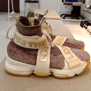 Harga store lebron 15