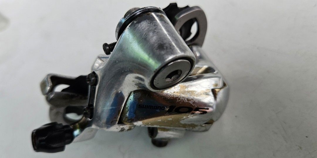 Dérailleur Arrière Shimano 105 RD-5600 - Pour Transmission 2x9/10 Vitesses - Cage Courte - Occasion Bon état