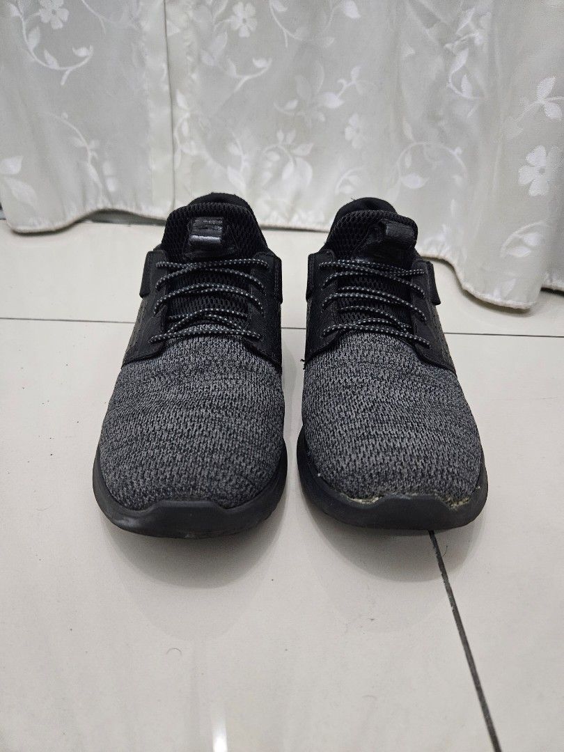 Skechers roshe deals
