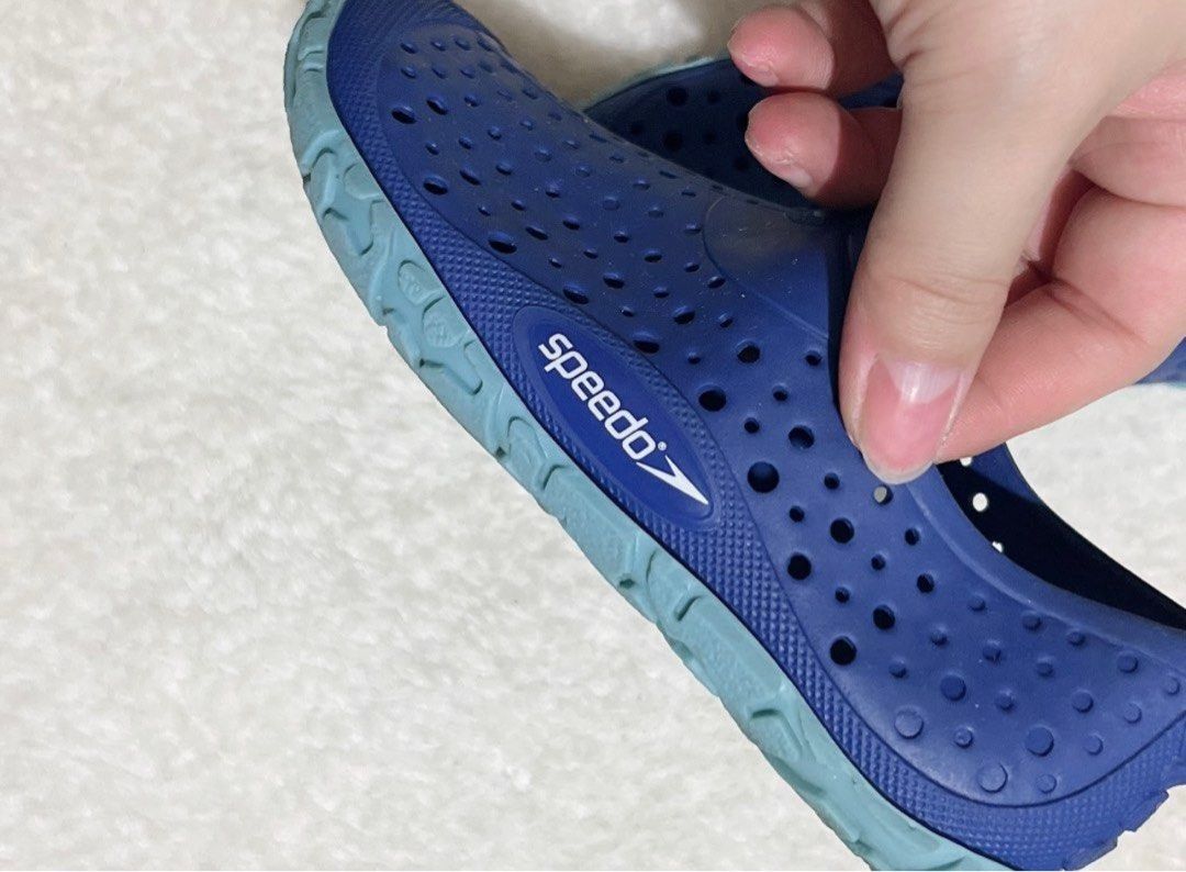 Speedo aqua shoes hotsell