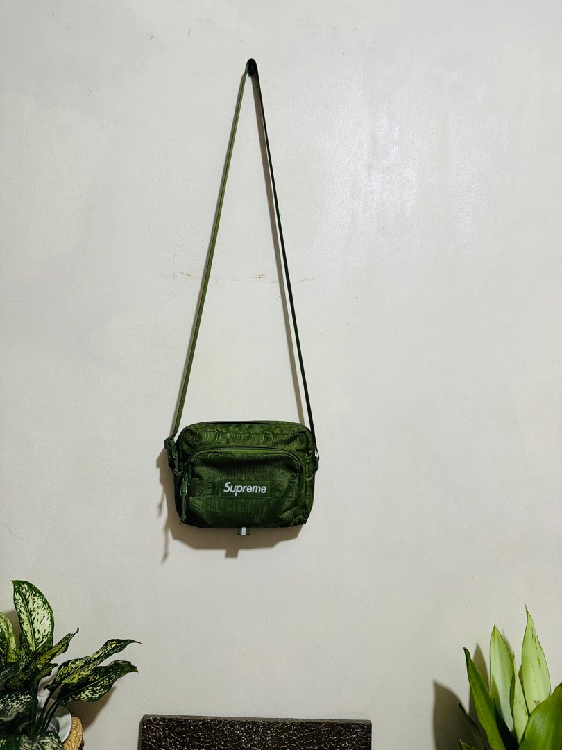 Supreme shoulder deals bag olive