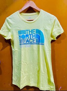 The North face tee