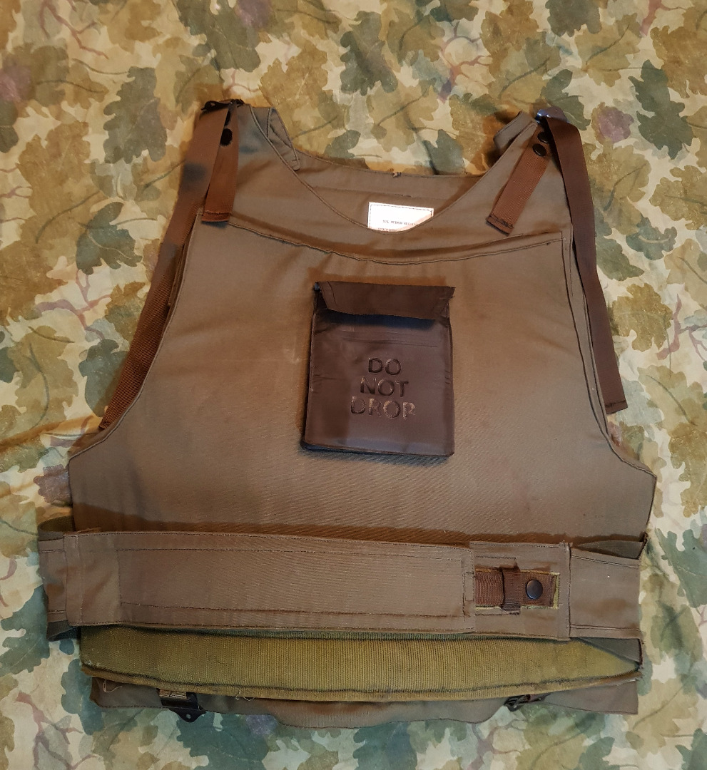 Vietnam War Armor / Armored Vest / Bulletproof Vest, Hobbies & Toys