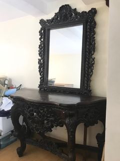 Vintage Dresser (w/ mirror)