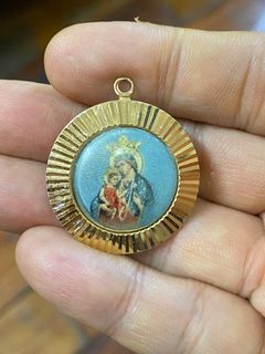 Vintage Women Virgin Mary Necklace Round Glass Pendant Jesus Christ Necklaces 1Pc