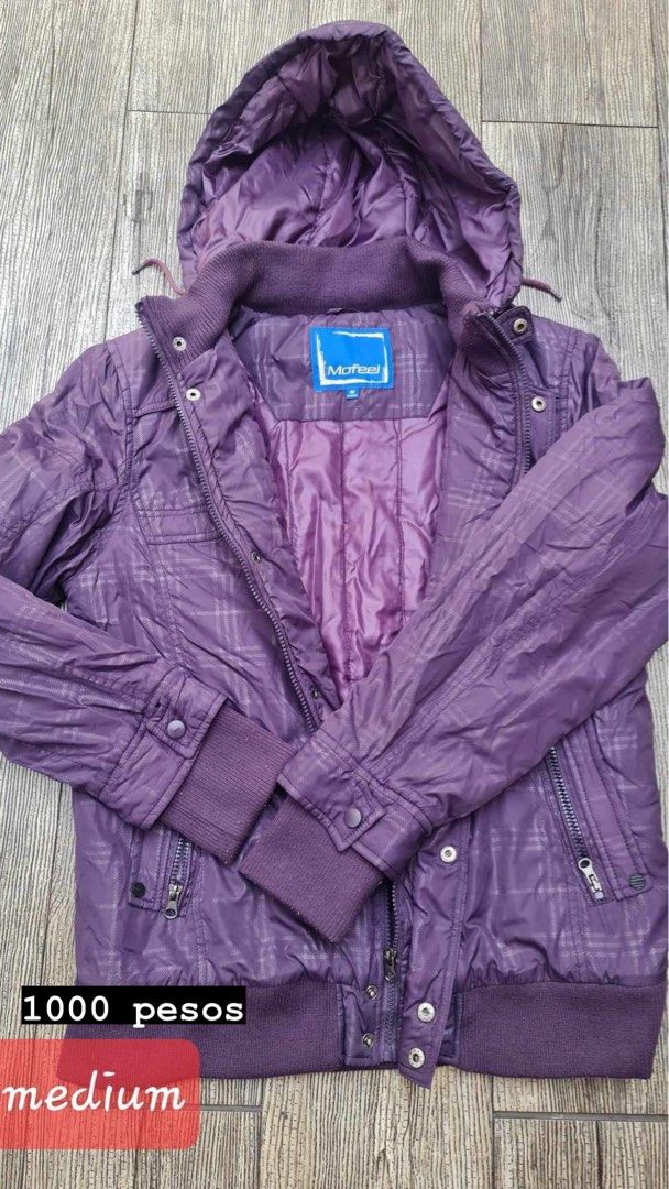 Winter Puffer Jacket Coat (Category: Coats, Jackets and Outerwear) located in Pasig City. Submitted by summerda (Listing ID 1280635385, Image 1). Description: Very effective sa lamig. Used this in an average -30degrees and kept me really warm.