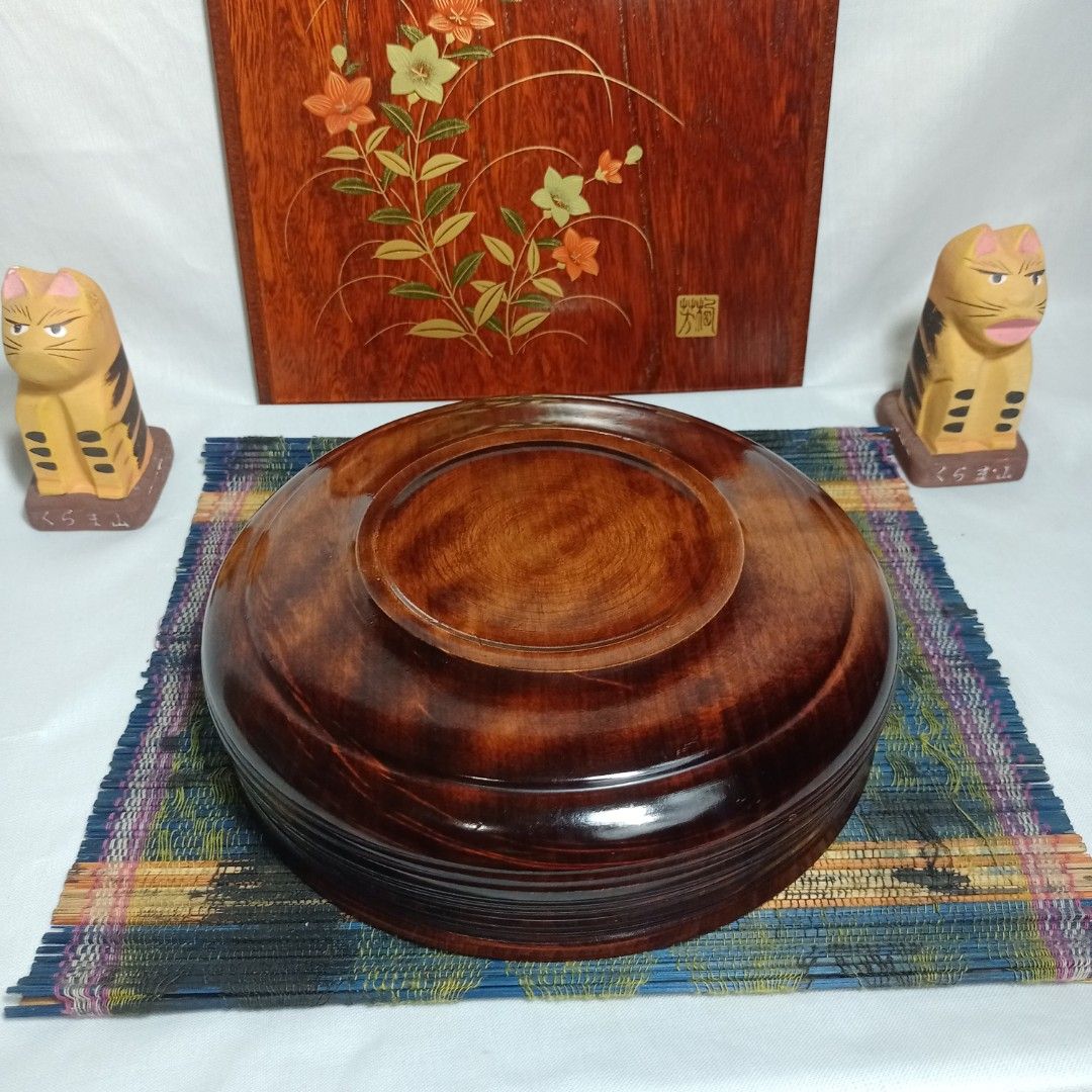 WOOD SERVING BOWL / FRUIT TRAY (Category: Other Kitchenware & Tableware) located in Makati City. Submitted by nyxhemera26 (Listing ID 1280777997, Image 2). Description: WOOD SERVING BOWL / FRUIT TRAY • MINIMAL SCRATCH DUE TO STACKING AS SEEN ON LAST PHOTO.