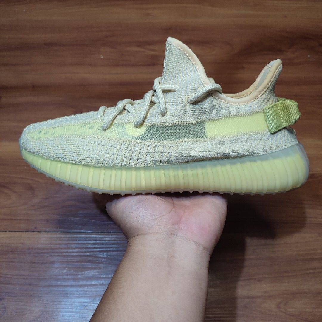 YEEZY BOOST 350 V2 FLAX 2022 US 7.5 8.5 WOMENS Men s Fashion