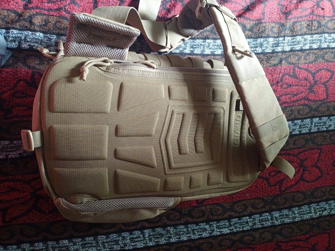 3V Gear Outlaw Gear Slinger Urban Tactical Sling bag, Men's Fashion