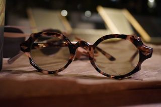 （分類：）位於 。 由 ivision 提交（商品編號 1276079698，圖片 1）。簡介： 。