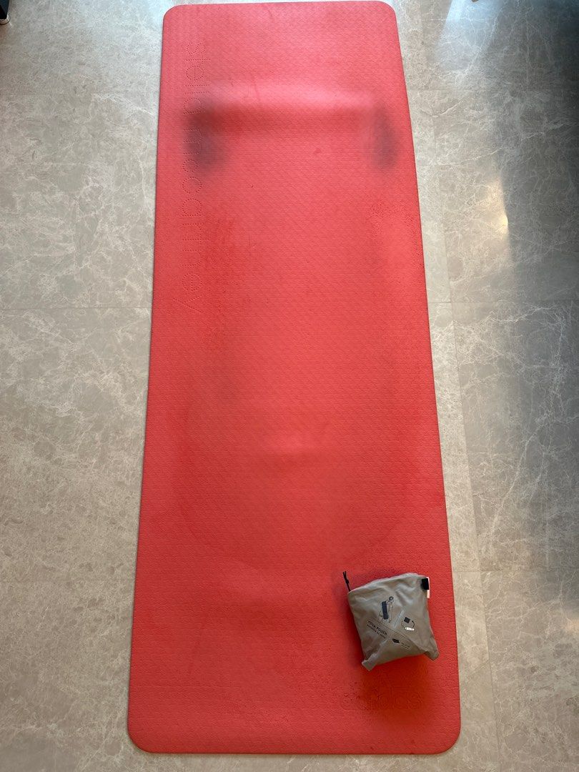 Adidas Stella McCartney Yoga Mat, FREE Yoga Bag, Sports Equipment, Exercise  & Fitness, Exercise Mats on Carousell