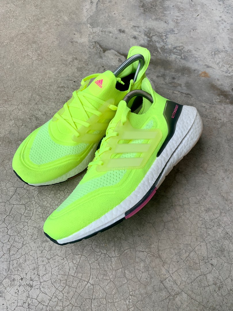 Ultra boost cheap 1 vs 2