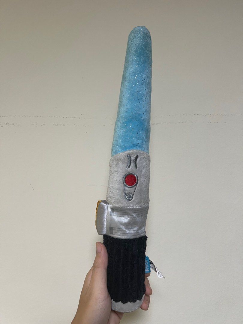 Anakin Skywalker Star Wars Lightsaber Squeaker Toy