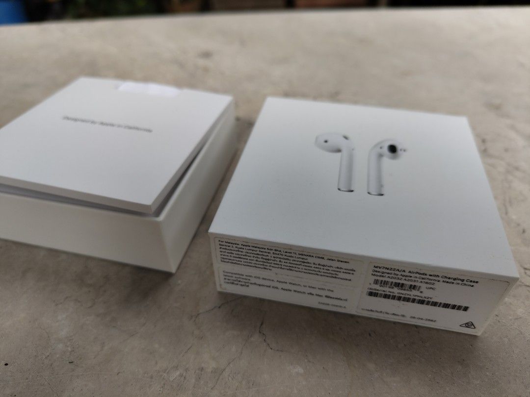 Apple EMPTY Boxes (Category: Accessory Holder, Box & Organizers) located in Mandaluyong City. Submitted by ricmann (Listing ID 1276005976, Image 2). Description: MacBook Air Apple watch iPhone box, box, box only location: Mandaluyong RFS: decluttering.