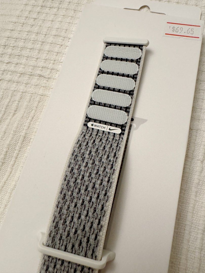 White nike sport loop outlet