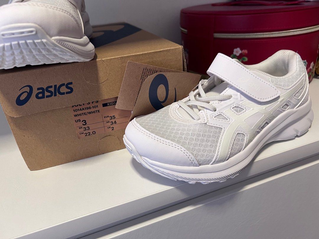 Asics on sale size 3