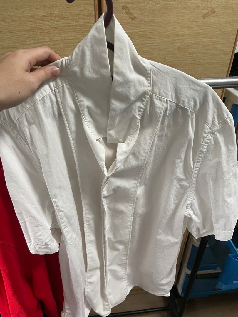 assorted clothes (Category: Tshirts & Polo Shirts) located in Singapore. Submitted by everything.is.steal (Listing ID 1275938578, Image 3). Description: range of diff clothes with diff brands pm to find out more about clothes size and price .