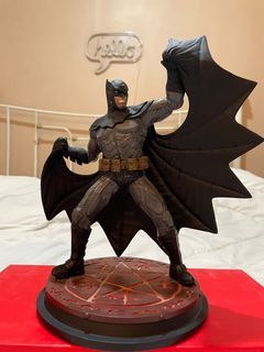 Batman Damned Collectible Statue