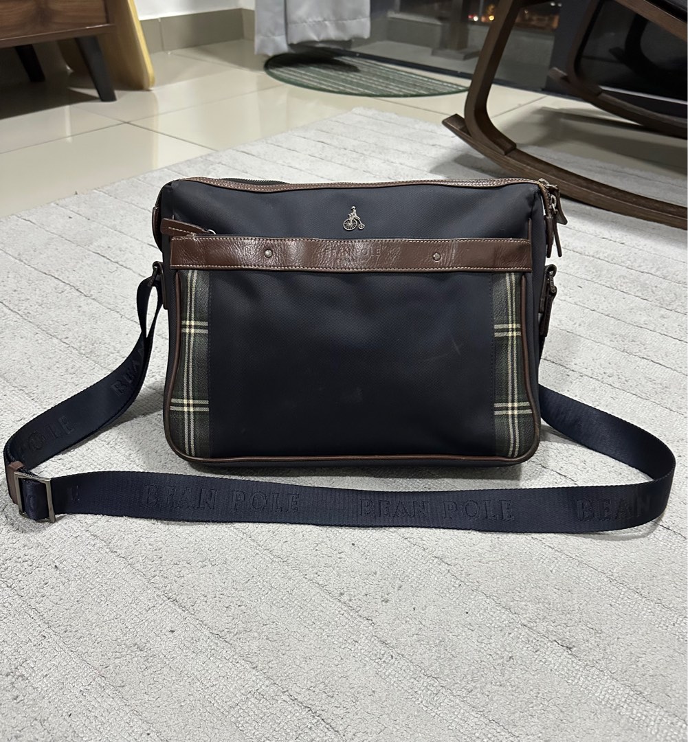 Bean pole hotsell messenger bag