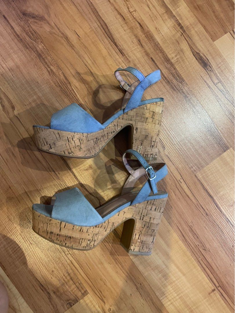 Blue Chunky Heels Women s Fashion Footwear Heels on Carousell